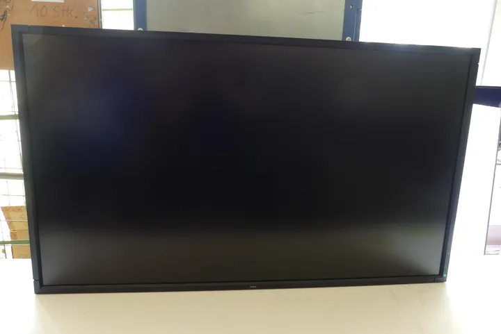 NEC - LCD Monitor Modell: MultiSync P521 (L528N7)